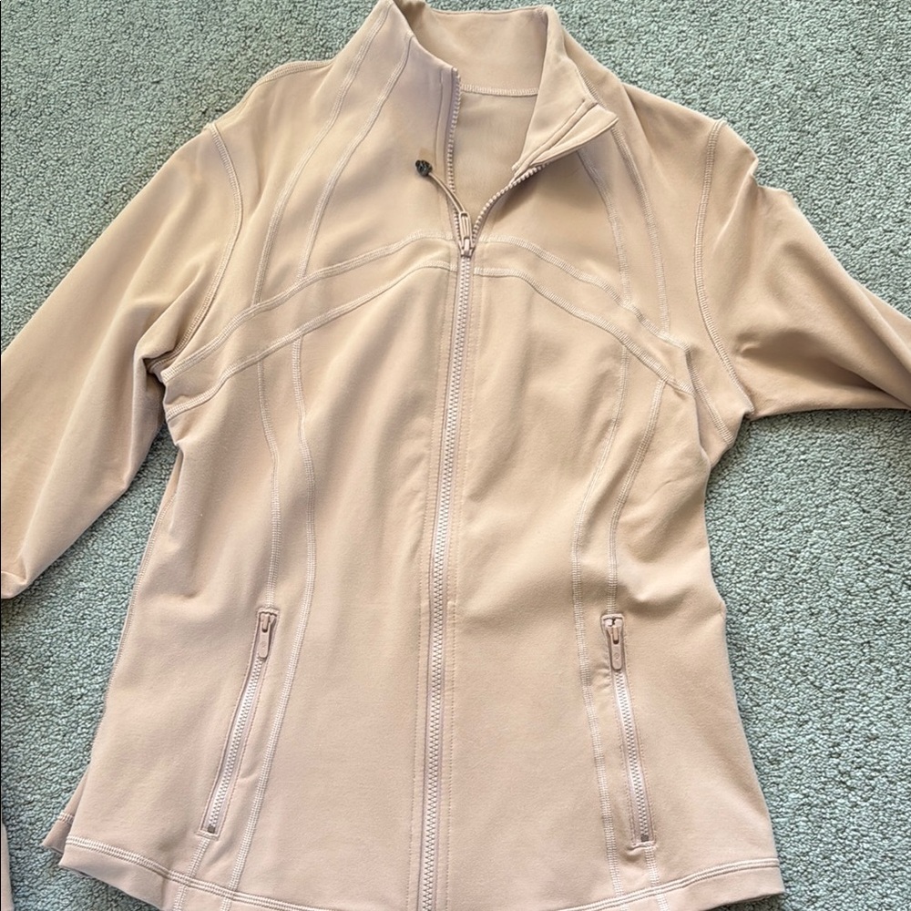 Lululemon Athletica Cream Utility Jacket Tailored Silhouette- color pink clay